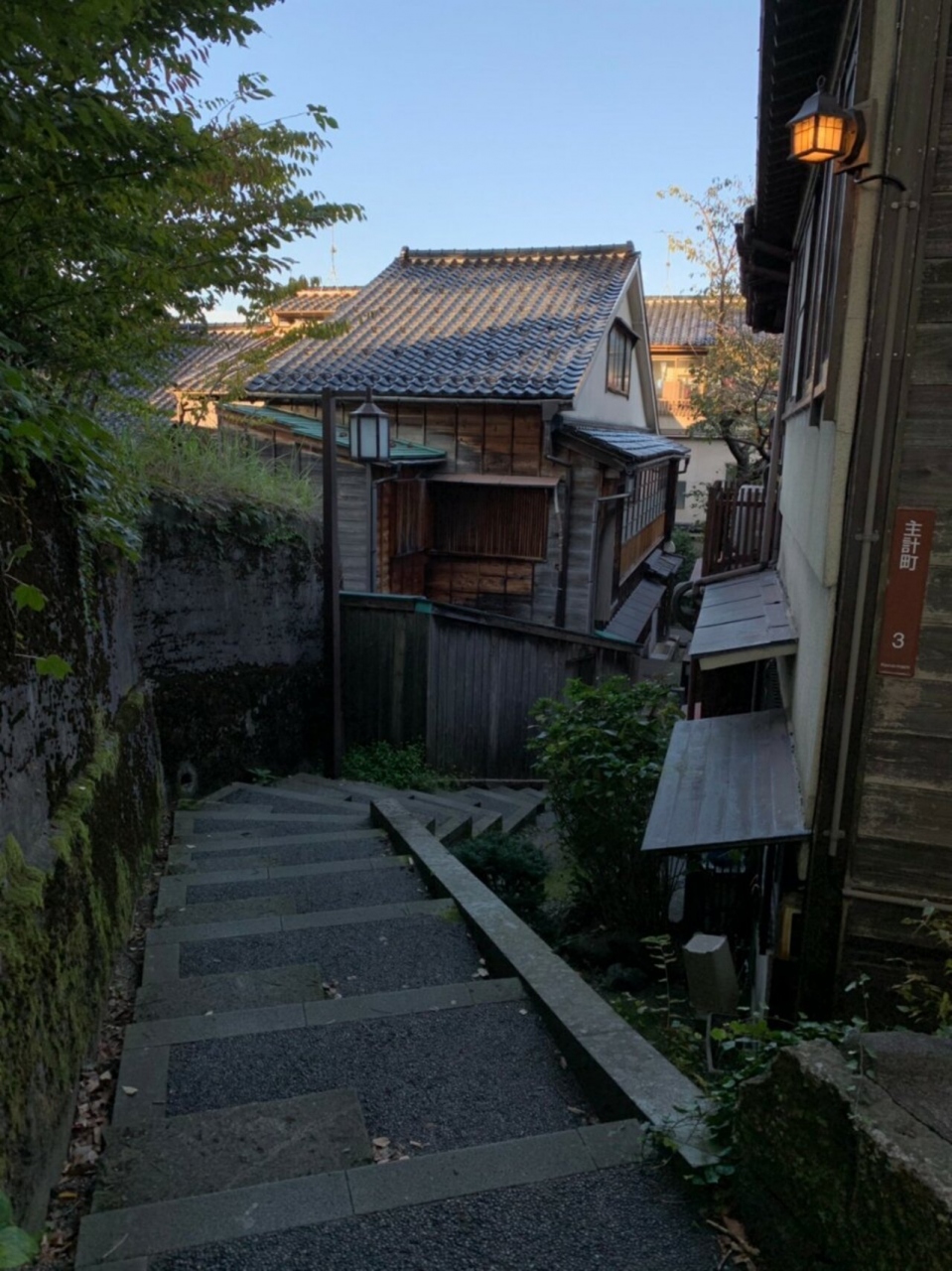 秋の金沢1泊2日 Vol 4 終 主計町茶屋街 金沢駅 金沢 石川県 の旅行記 ブログ By Sallaさん フォートラベル 秋の金沢1泊2日 Vol 4 終 主計町茶屋街 金沢駅 金沢 石川県 の旅行記 ブログ By Sallaさん フォートラベル