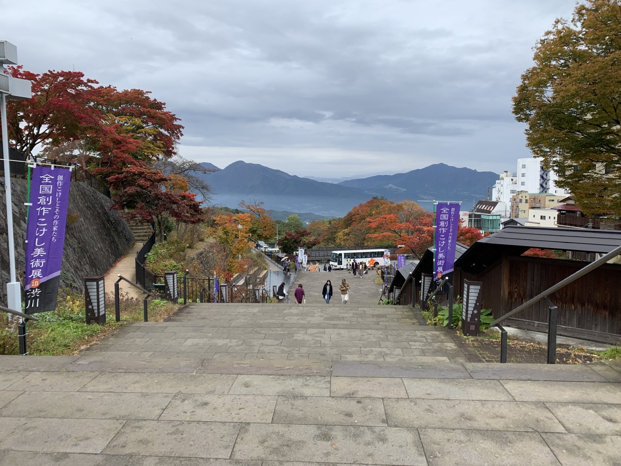 群馬満喫バスツアー 妙義神社に北軽井沢 草津に伊香保に八ッ場ダム 大満喫の旅だった 草津温泉 群馬県 の旅行記 ブログ By さすらいのとんすけさん フォートラベル