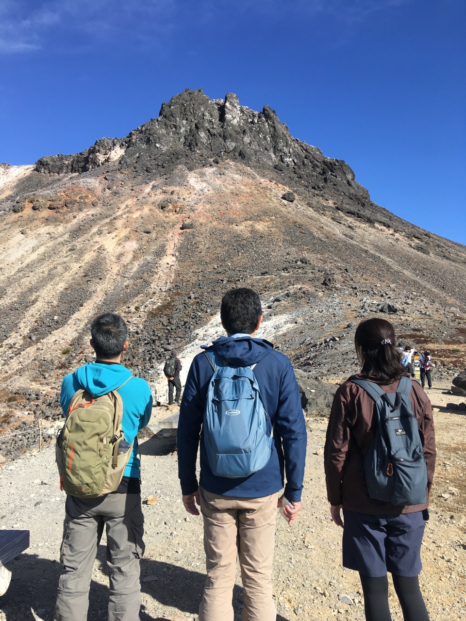秋 栃木2 ロープウェイで日本百名山の那須岳へ 茶臼岳と無間地獄を巡り 殺生石と温泉神社も 那須 栃木県 の旅行記 ブログ By はんけんさん フォートラベル 秋 栃木2 ロープウェイで日本百名山の那須岳へ 茶臼岳と無間地獄を巡り 殺生石と温泉神社も 那須 栃木県 の旅行記 ブログ By はんけんさん フォートラベル
