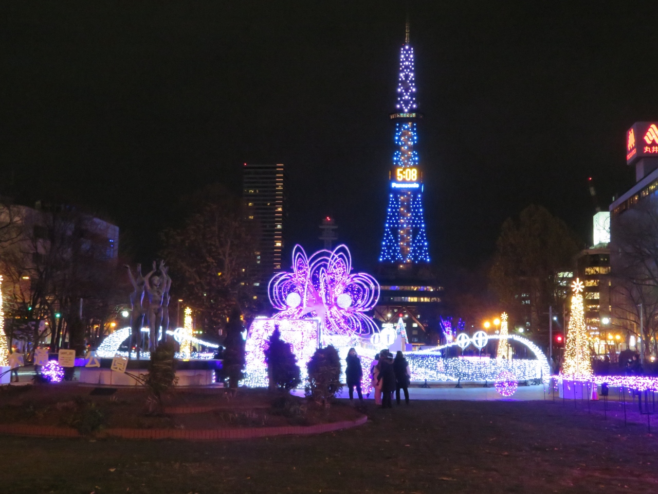 第40回さっぽろホワイトイルミネーション 札幌 北海道 の旅行記 ブログ By Mzwさん フォートラベル 第40回さっぽろホワイトイルミネーション 札幌 北海道 の旅行記 ブログ By Mzwさん フォートラベル