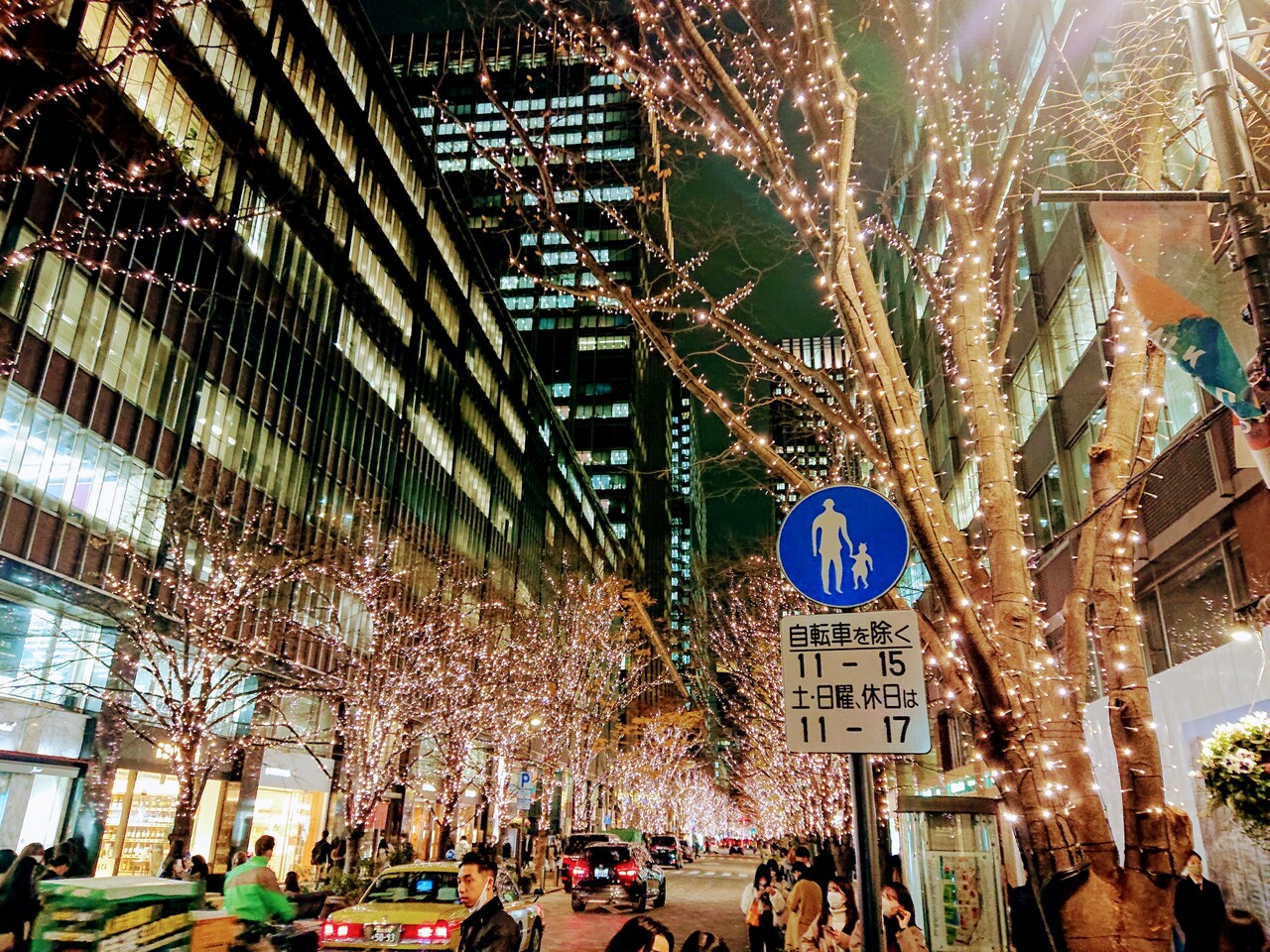 クリスマスイブ 日本橋高島屋 丸の内イルミネーション 銀座エッグスンシングス 丸の内 大手町 八重洲 東京 の旅行記 ブログ By わんこさん フォートラベル