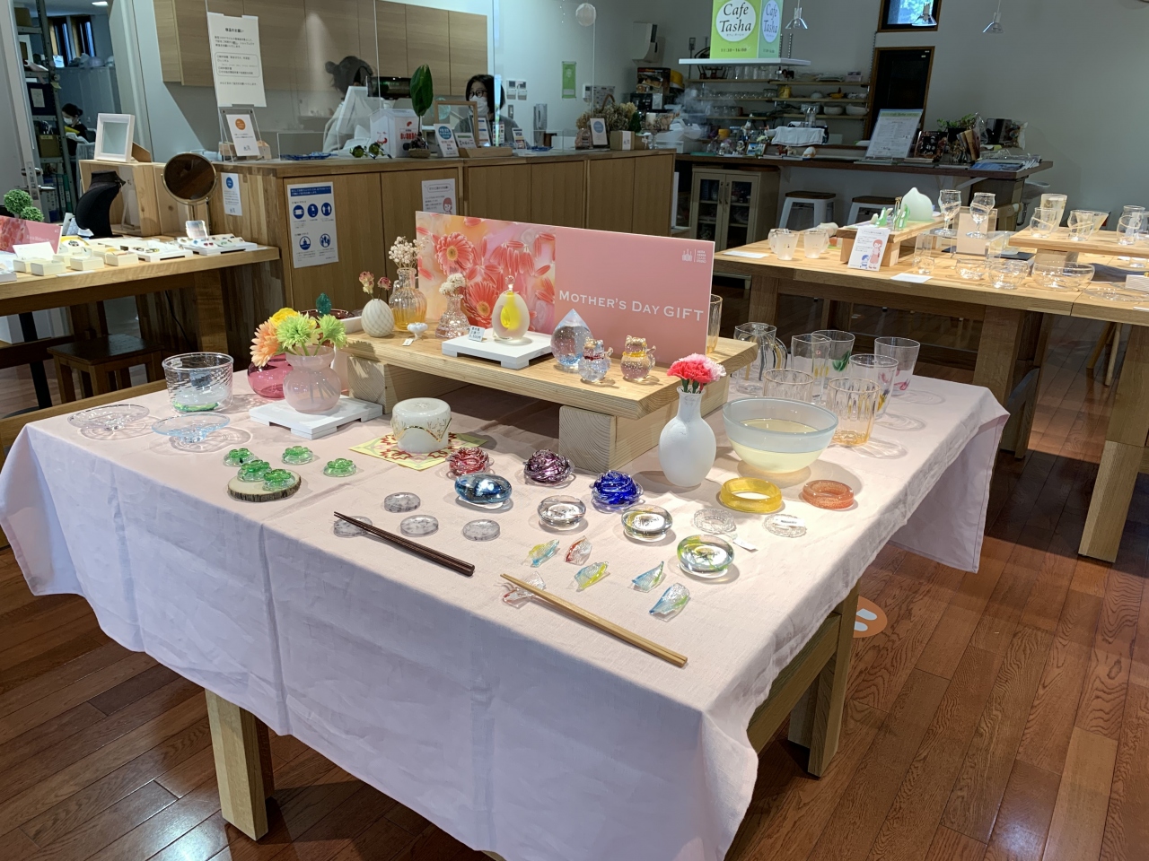 ももさだカエルと秋田市新屋ガラス工房へ 秋田市 秋田県 の旅行記 ブログ By はたさん フォートラベル