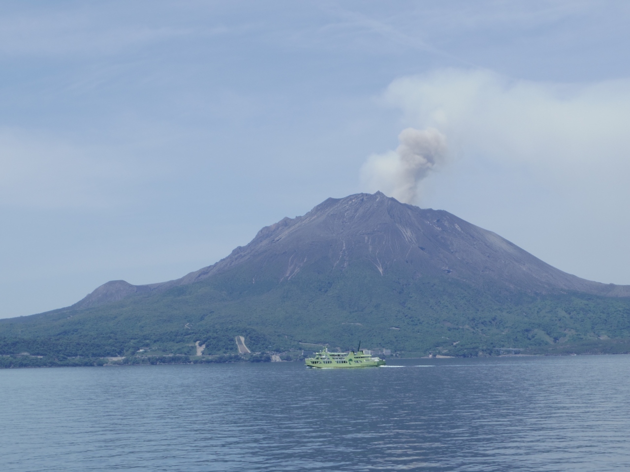 鹿児島の故郷を訪ねる父娘旅 ５ 垂水フェリーと桜島フェリー 城山ホテル 桜島 古里温泉 鹿児島県 の旅行記 ブログ By 夏への扉さん フォートラベル