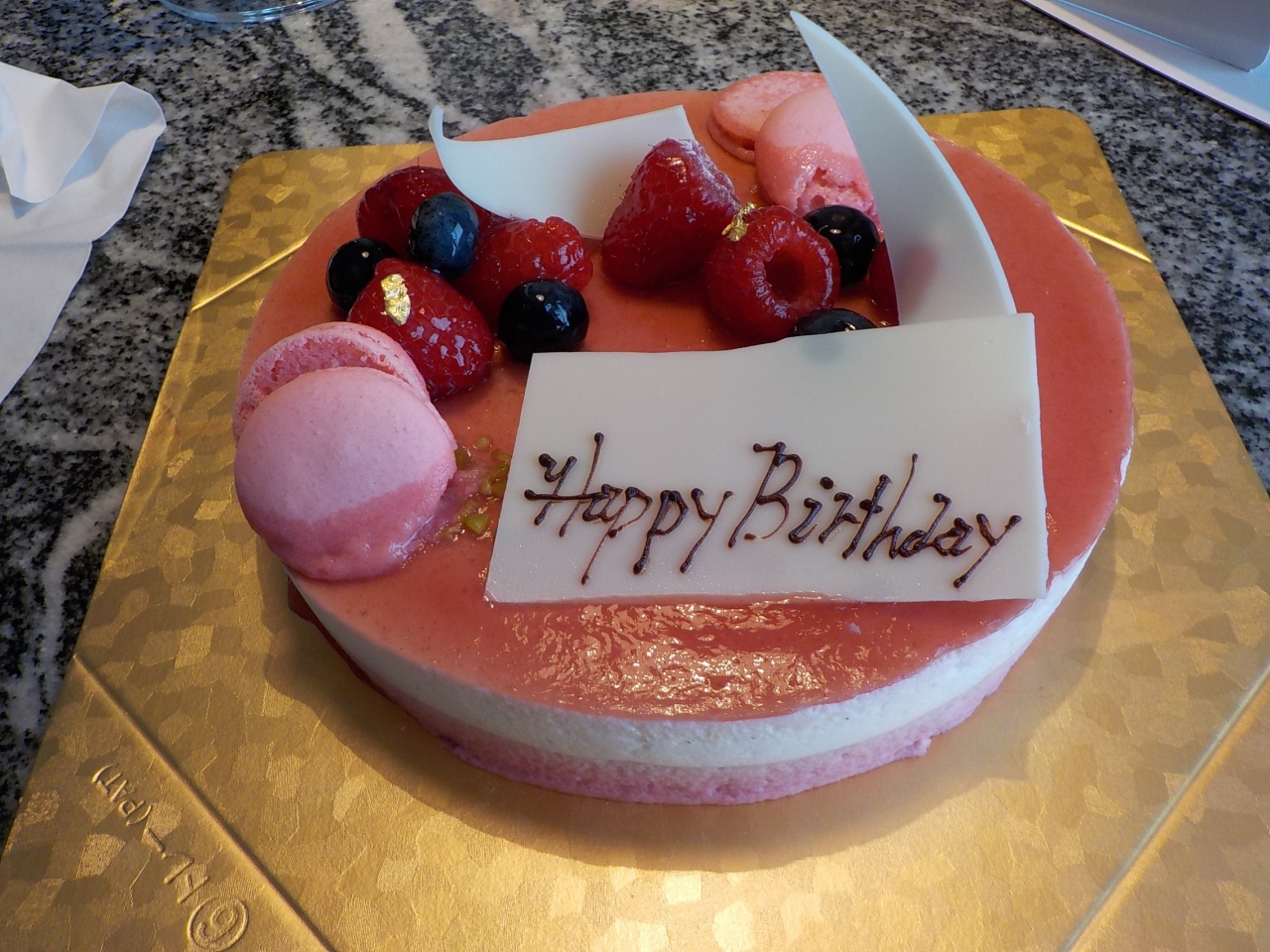 ヒルトンプレミアムクラブの特典を利用して 誕生日ケーキをいただく 他２か所宿泊 名古屋 愛知県 の旅行記 ブログ By Kirin3さん フォートラベル