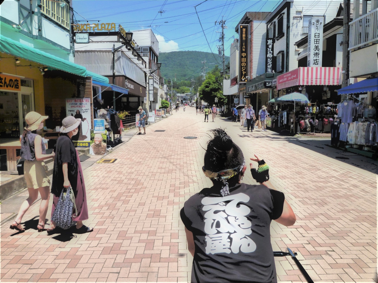 旧軽井沢銀座商店街は観光人力車で 名所は徒歩と車で 深緑の森林に 軽井沢 長野県 の旅行記 ブログ By Ud Bfさん フォートラベル 旧軽井沢銀座商店街は観光人力車で 名所は徒歩と車で 深緑の森林に 軽井沢 長野県 の旅行記 ブログ By Ud Bfさん フォートラベル
