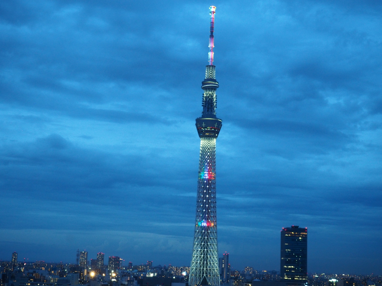 スカイツリーを見て過ごすホテルステイおこもり旅 アフタヌーンティーとテイクアウトの夕食 錦糸町 東京 の旅行記 ブログ By ぴくしーさん フォートラベル