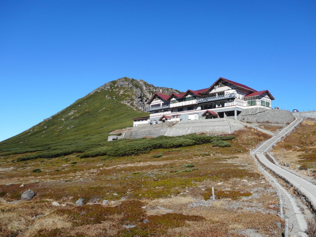奥飛騨新平湯温泉 旅館 紅葉 で体を癒し 初の３０００ｍ級登山 乗鞍岳までの道のり 福地温泉 新平湯温泉 岐阜県 の旅行記 ブログ By ヒデチさん フォートラベル