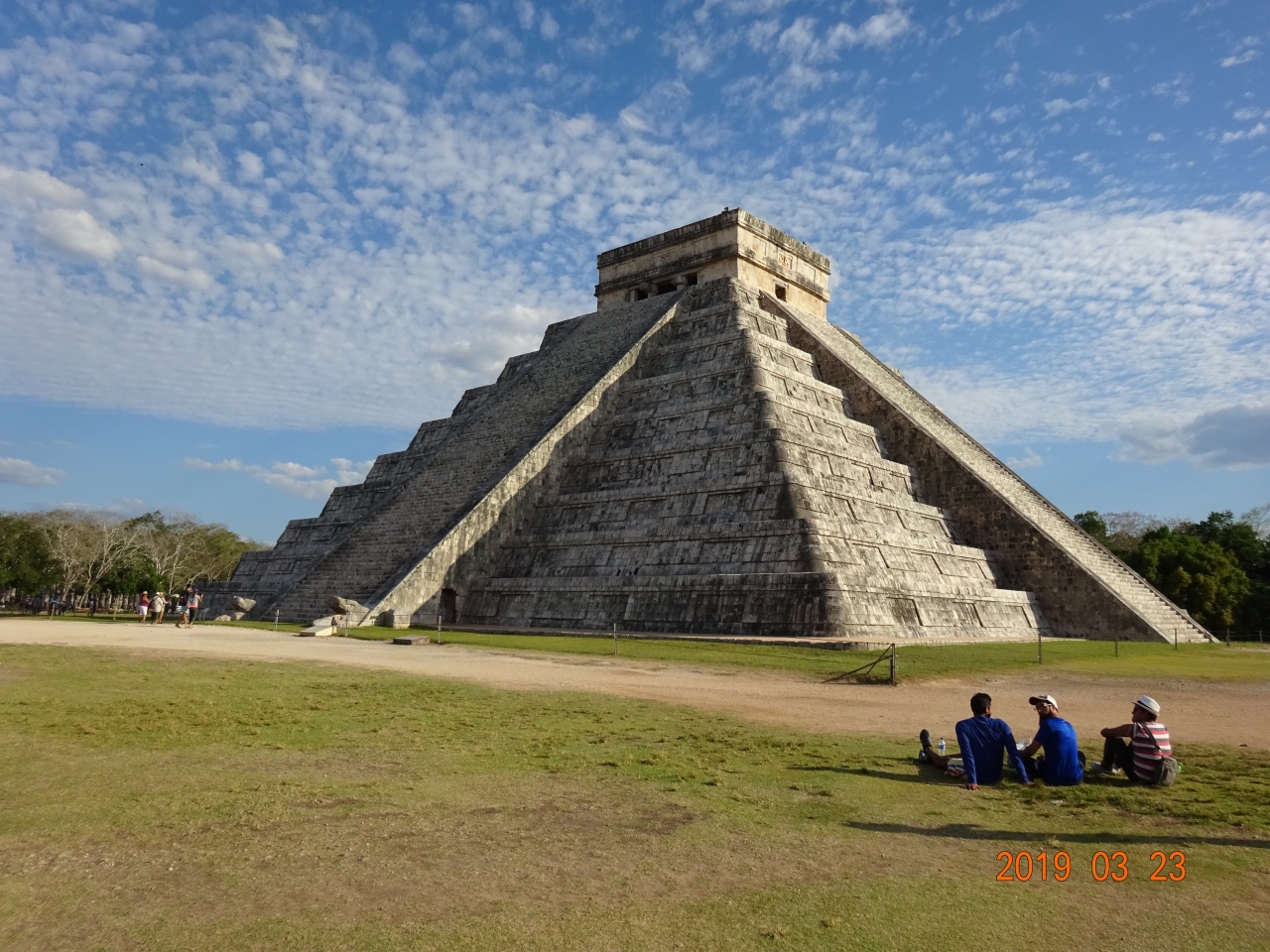 チェチェンイッツァでククルカンの降臨 メキシコの旅行記 ブログ By Enkuniさん フォートラベル