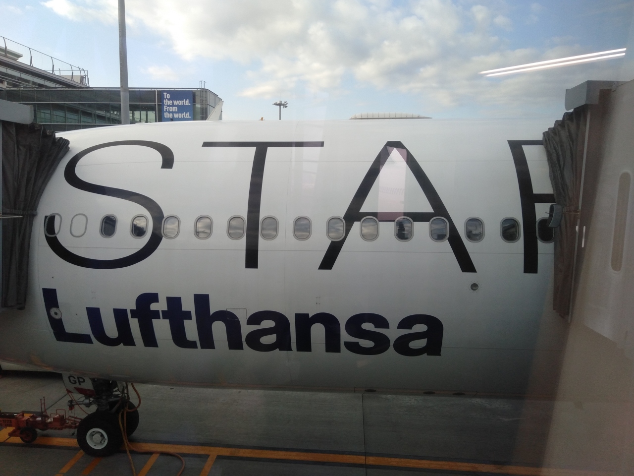 2021DECブラジル・ルフトハンザ航空で羽田からフランクフルト乗換でサンパウロへ、A340-300プレエコ搭乗記』サンパウロ(ブラジル)の旅行記・ブログ  by SuperManさん【フォートラベル】