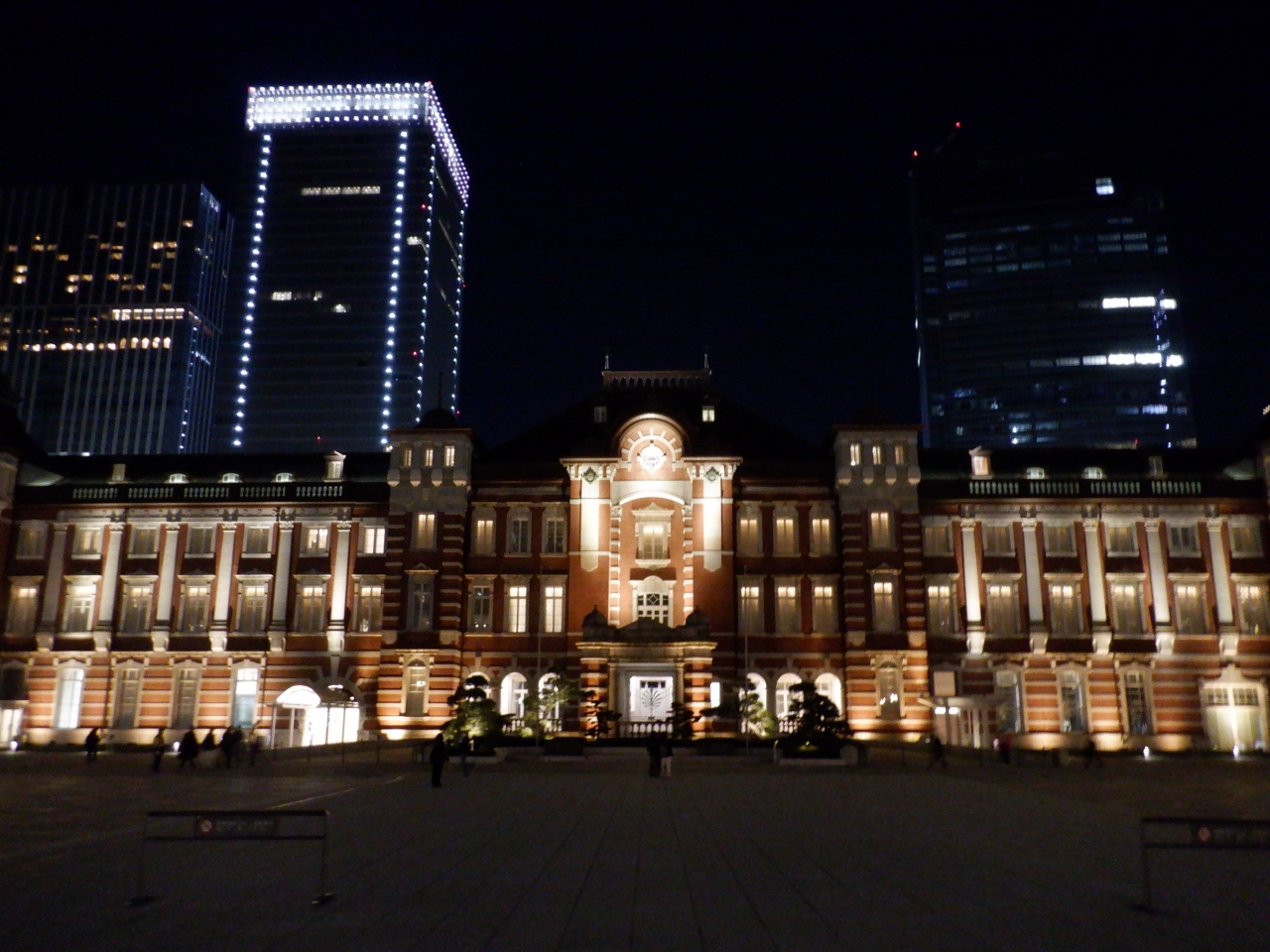 ｅ ｍａｒ ２０２２ プチテツ２２ 東京駅丸の内口 丸の内 大手町 八重洲 東京 の旅行記 ブログ By ドルフィンさん フォートラベル