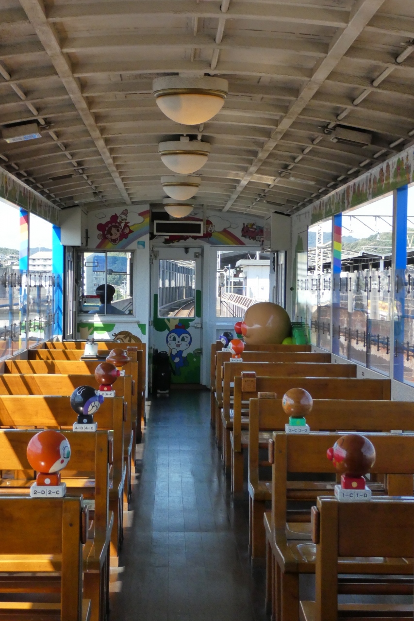 それいけ アンパン列車三昧 瀬戸大橋アンパンマントロッコ編 気が付けば列車の旅になったキティ新幹線ゆく岡山の旅 6 丸亀 宇多津 多度津 香川県 の旅行記 ブログ By まひなさん フォートラベル