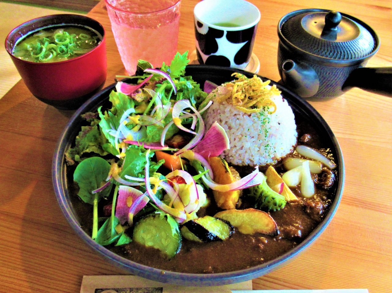 知覧の古民家 Cafe Cochi で地元野菜たっぷりの彩りカレーと知覧茶でランチして武家屋敷街を通り抜けました 知覧 南さつま 日置 鹿児島県 の旅行記 ブログ By 実結樹さん フォートラベル
