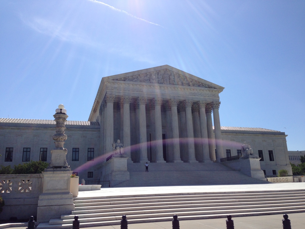 ワシントンｄｃ キャピトルヒル アメリカ合衆国最高裁判所とアメリカ議会図書館は建築物としても壮大です ワシントンｄ ｃ アメリカ の旅行記 ブログ By アメリカ制覇 さん フォートラベル