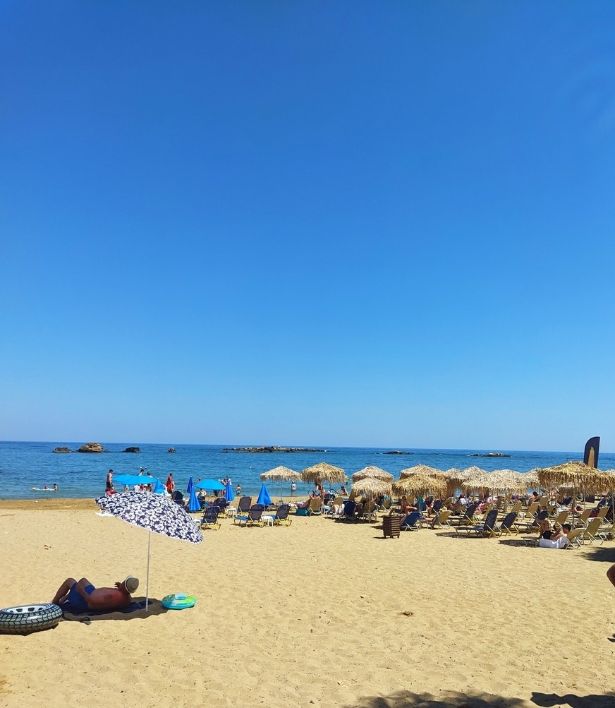 2022年6月クレタ島(ギリシャ)旅行5 ネア・コーラ・ビーチと空港リムジンバス