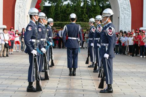2011春、台湾旅行記6(18)台北、忠烈祠、衛兵交代儀式