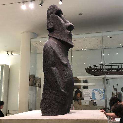 モアイ