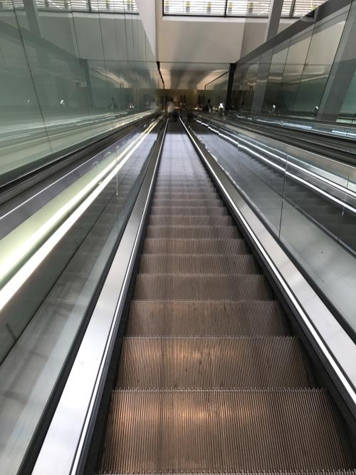 ä¸­é–“ã§ã“ã‚Œ