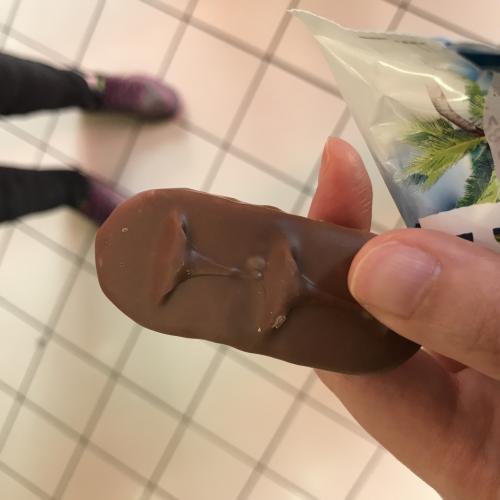 チョコ