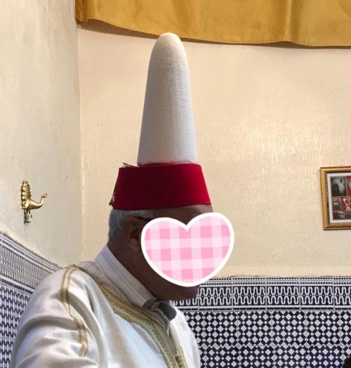 おっさん・・・<br />このでかいのが砂糖！