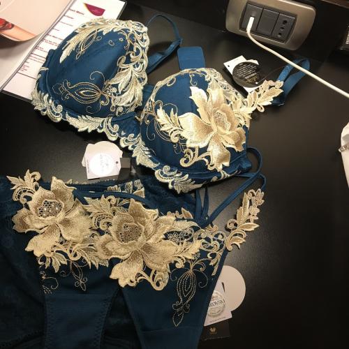 ワコールがセール中だった