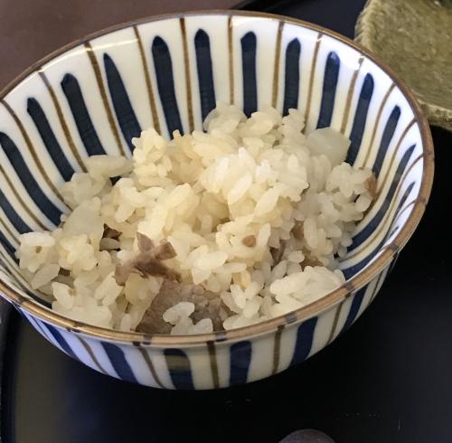 飯物<br />〈石かわ〉 和牛ロースと大根のご飯