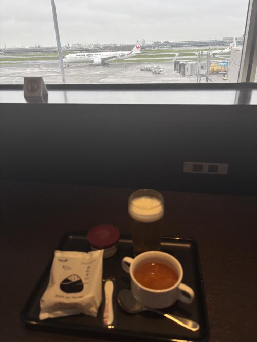 ホームに戻って一休み。