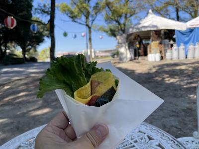 めんそーれ（沖縄県石垣島の家）で軽く食べる<br /><br />ぽーたまタコス　ロバートの馬場さんプロデュース<br /><br />ポークのスパムと薄卵焼きとサラダ菜をトルティーヤで巻いたもの