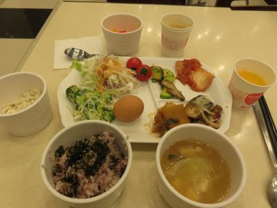 7:50<br />今日は帰国の日<br />夜便なのでゆっくり朝ご飯