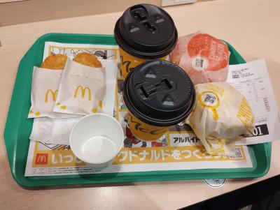 6:00　マクドナルドで朝食