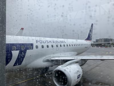 実家で再びリモートワーク編<br />https://4travel.jp/travelogue/11925788<br /><br />の続き。<br /><br />帰りはLOTで。オスロ発券東京往復、片道エコ、片道プレエコで 175,540円だった。