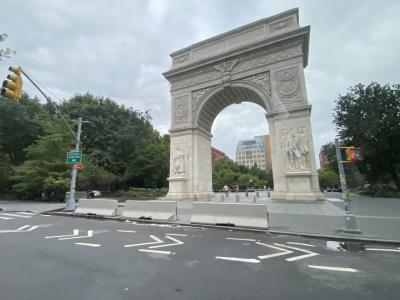 ワシントン・スクエア公園<br /><br />北側入口に、凱旋門があります。