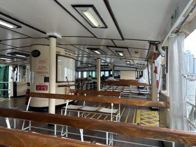 2階建てで1階と2階は料金が異なります。<br />2階は1階より1香港ドル高く5香港ドルです。