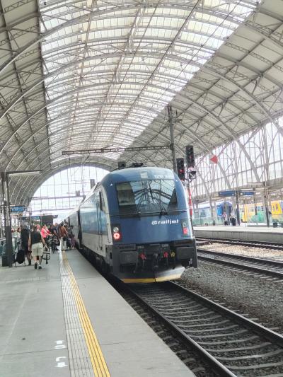 プラハ本駅 (プラハ中央駅)