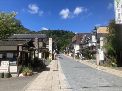 平日の高尾山口<br />空いてます。