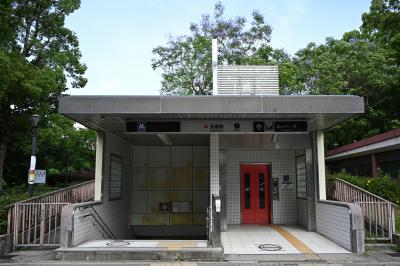 長居植物園の最寄り駅になる、大阪メトロ御堂筋線の長居駅に着きました。