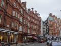 London(3.5) Aston Martin のとまる高級住宅街を歩く。T.S. Eliot も住んでいました。