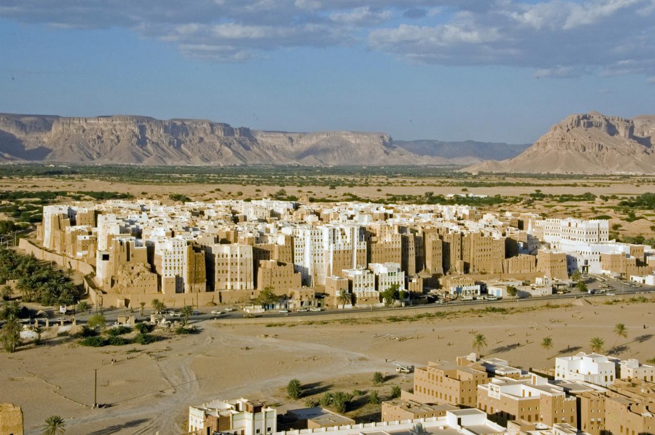 イエメンを訪ねて１３日間 砂漠の摩天楼都市 シバーム シバーム イエメン の旅行記 ブログ By Obaqさん フォートラベル