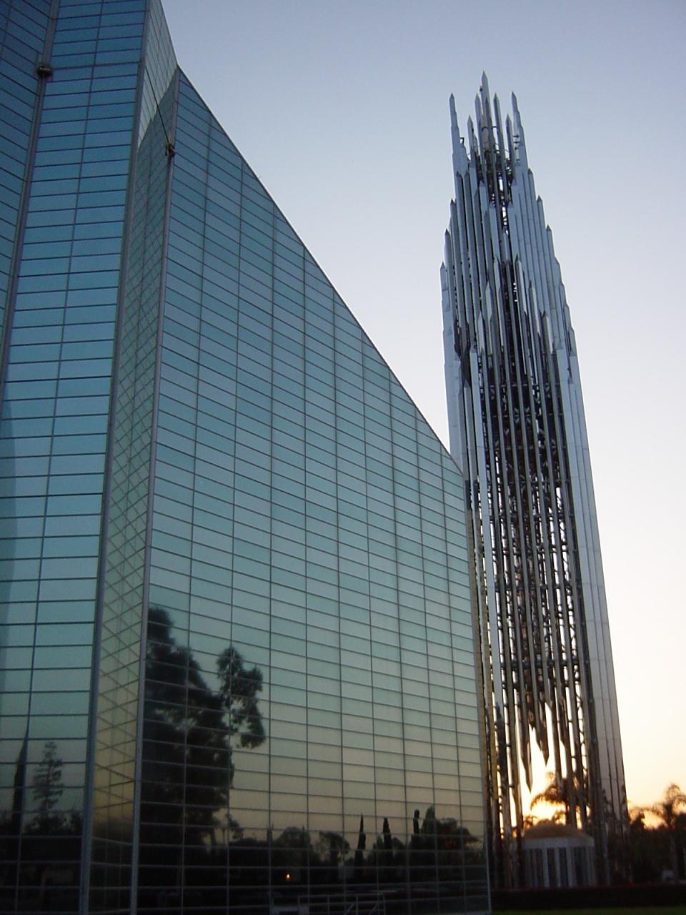 『カリフォルニア／ガラスの教会（Crystal Cathedral）』カリフォルニア州(アメリカ)の旅行記・ブログ by さにべいさん