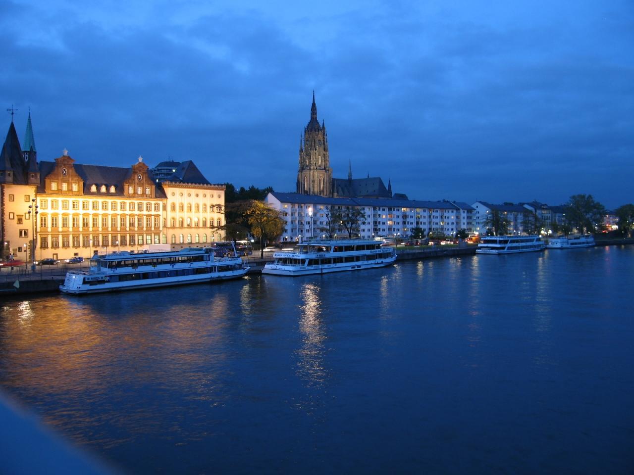 ドイツ紀行 フランクフルトからオランダ チエコまでの旅 ドイツの旅行記 ブログ By かわせみさん フォートラベル