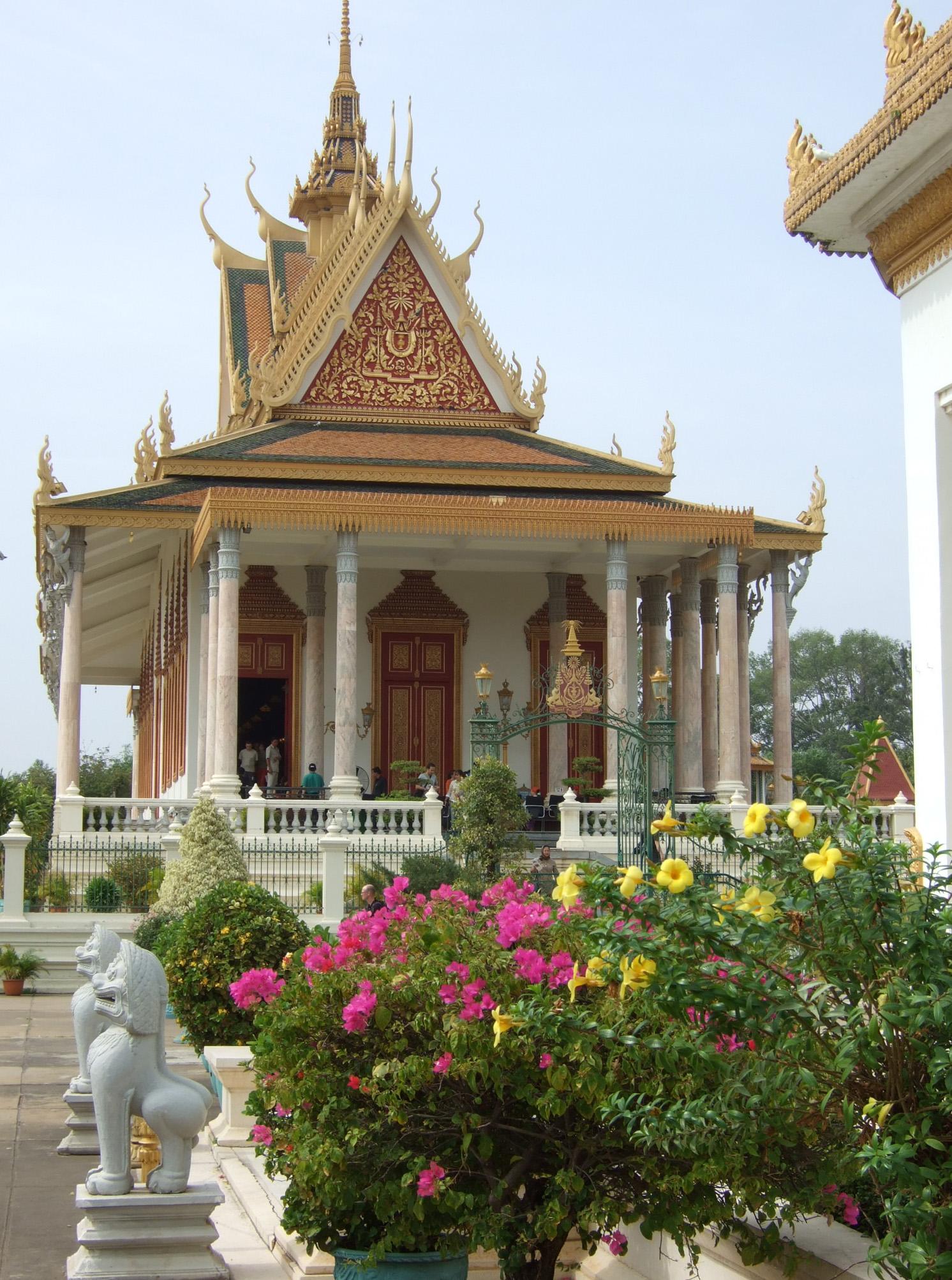 カンボジア08 シルバーパゴダの静かな楽しみ プノンペン カンボジア の旅行記 ブログ By Azianokazeさん フォートラベル