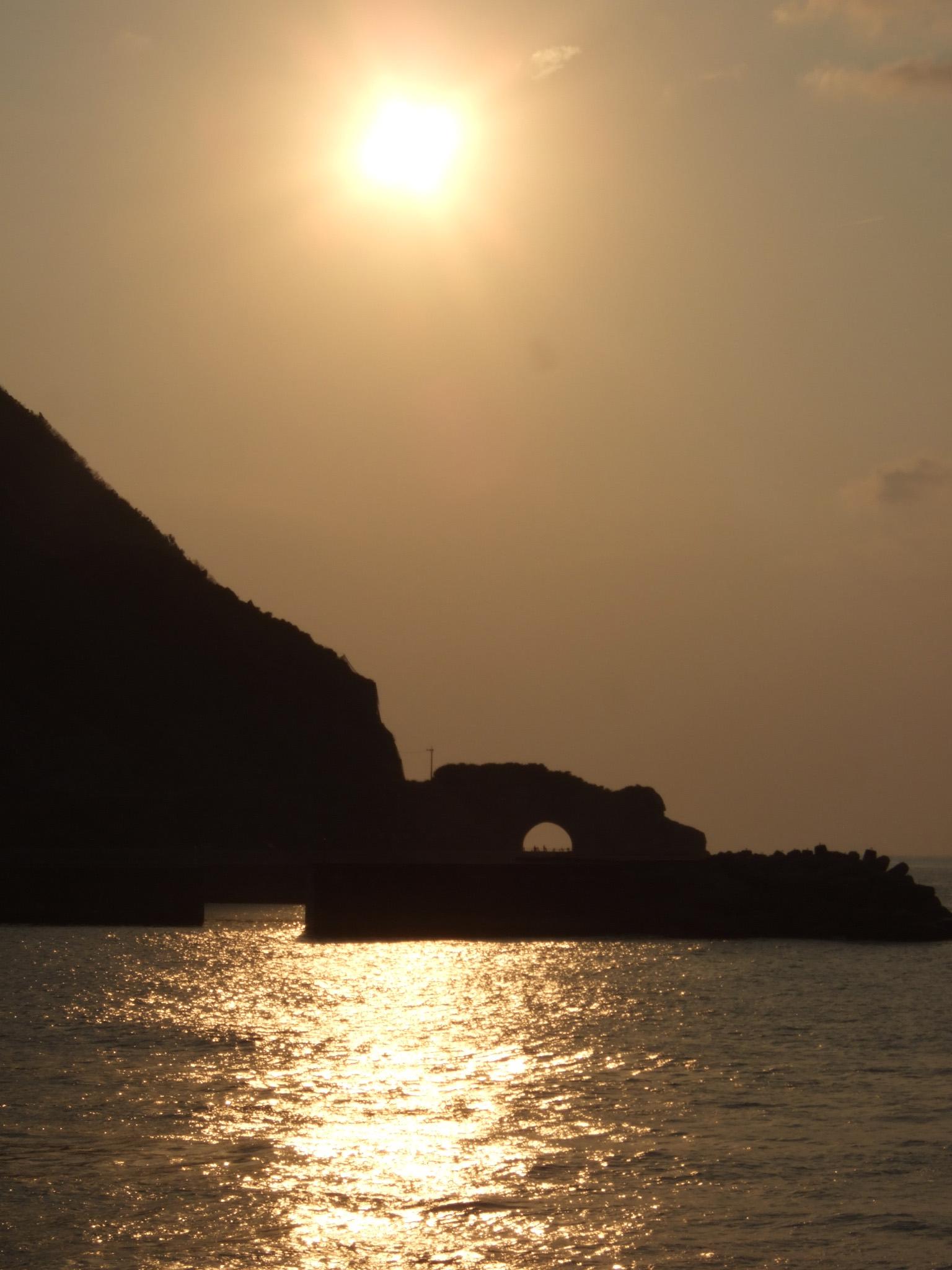 奄美 夕陽のマジック 今日はどうでしょう 08 奄美大島 鹿児島県 の旅行記 ブログ By Azianokazeさん フォートラベル