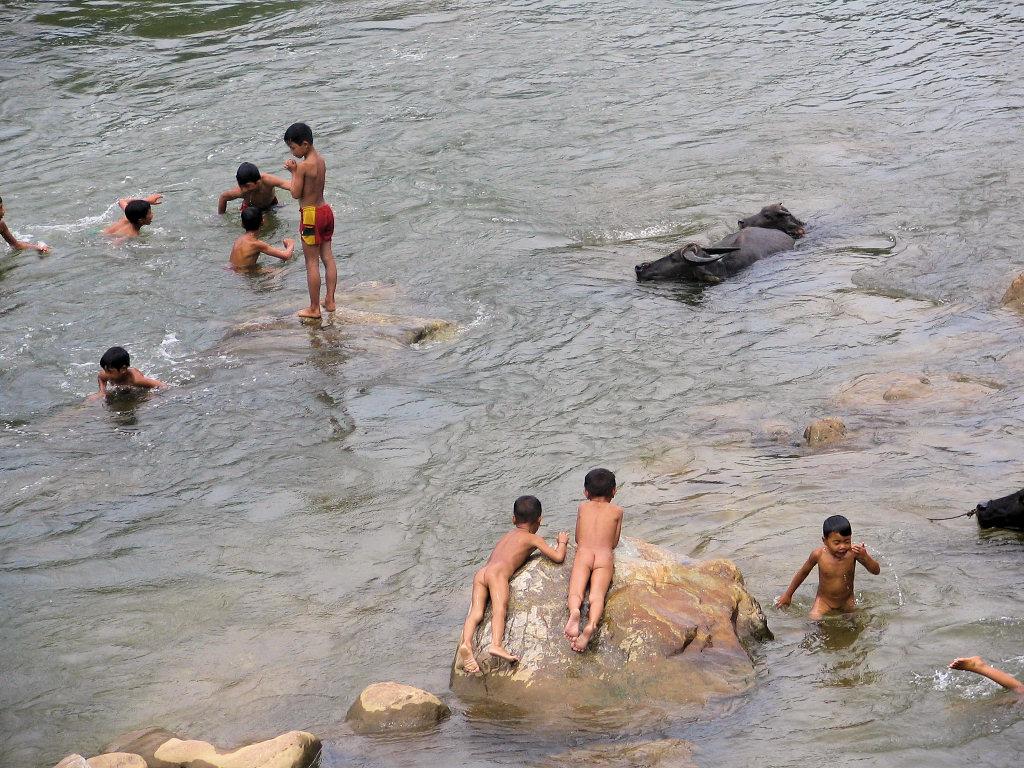 女子小学生　水遊び　裸 JS水遊び裸462枚&女子小学生水遊び裸