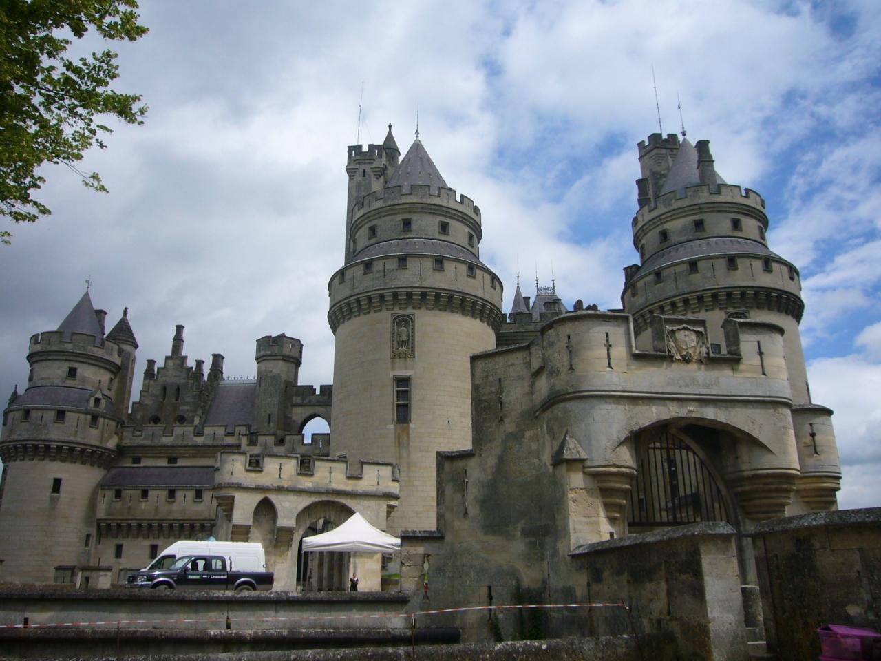 童話にでてきそうなお城 ピエールフォン城 ピエールフォン フランス の旅行記 ブログ By Mikaさん フォートラベル