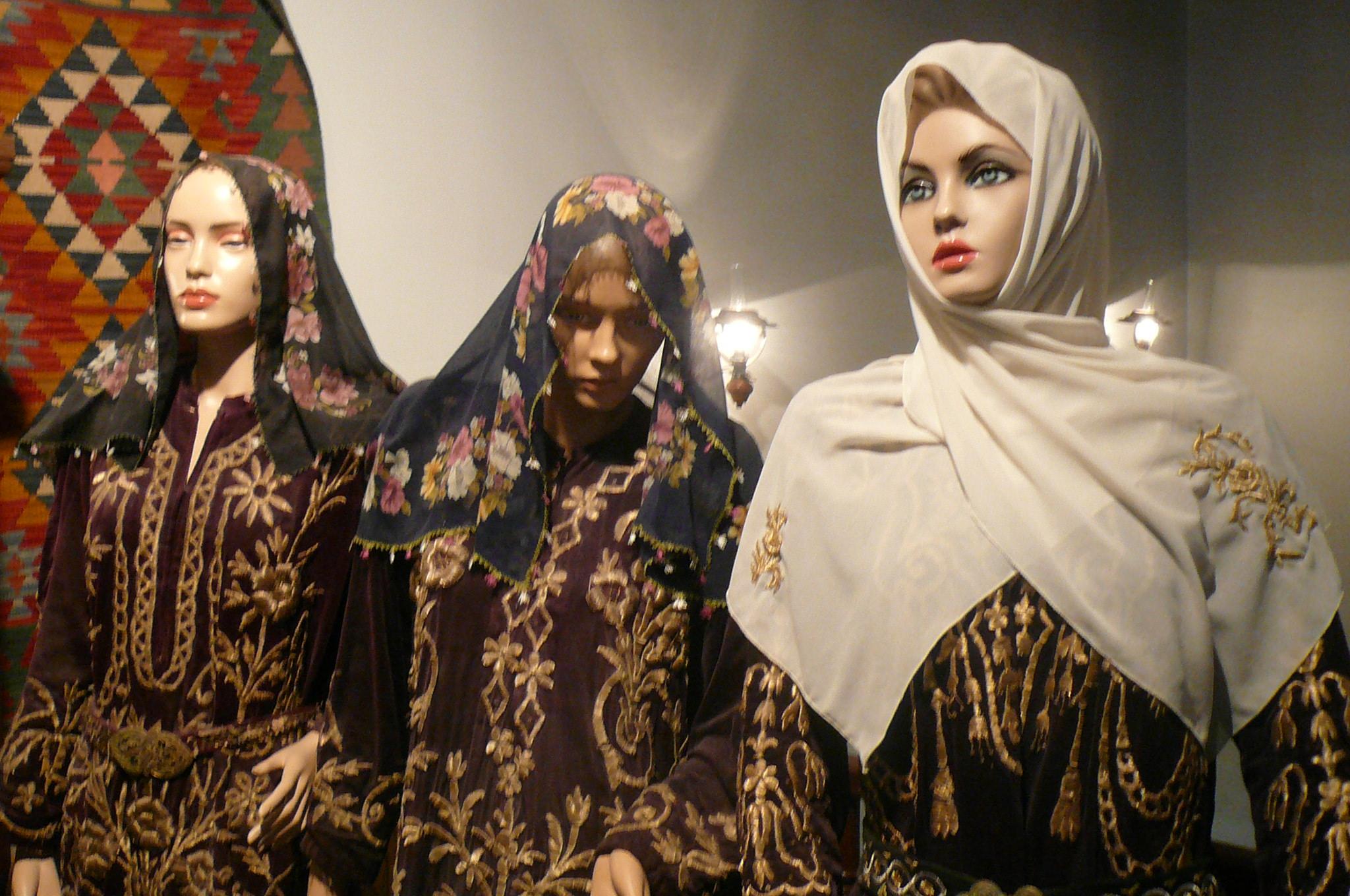[10000ダウンロード済み√] トルコ 女性 スカーフ 210210 トルコ 女性 スカーフ 何歳から Gambarsaejdg