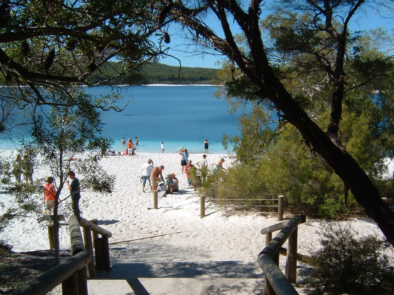 フレーザー島 オーストラリアの神秘な湖でひと泳ぎ フレーザー島 オーストラリア の旅行記 ブログ By コーチャさん フォートラベル