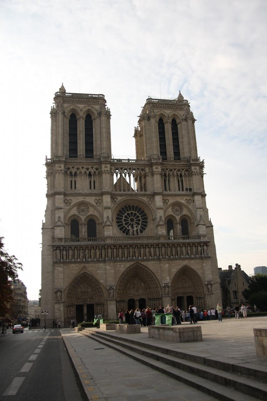 並んでも昇って見たい ゴシックの殿堂 ノートルダム寺院 パリ フランス の旅行記 ブログ By ぬいぬいさん フォートラベル