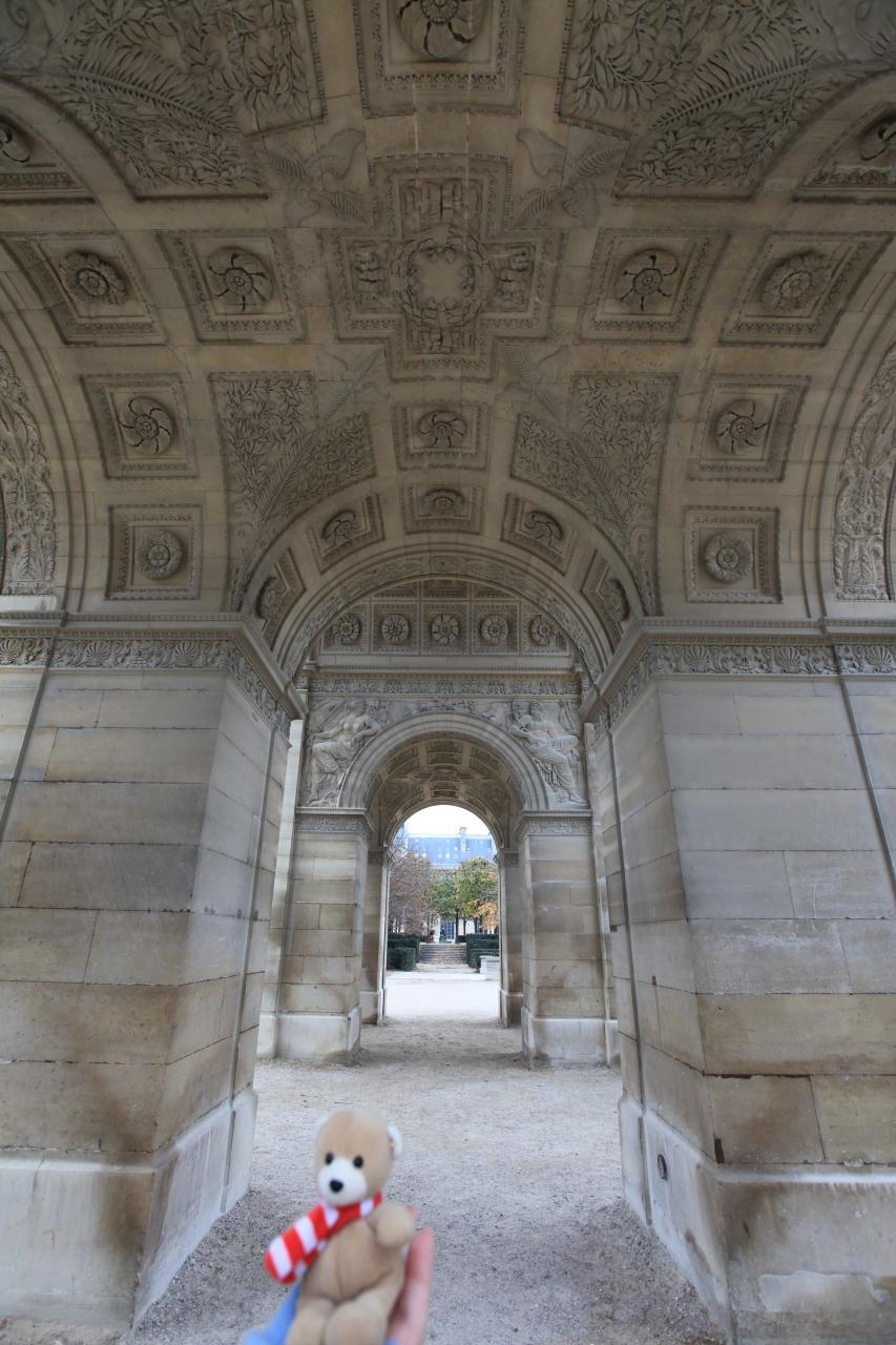 欧州旅行28日目 ナポレオンの勝利を祝するために造られた Arc De Triomphe Du Carrousel カルーゼル凱旋門 パリ フランス の旅行記 ブログ By みにくまさん フォートラベル