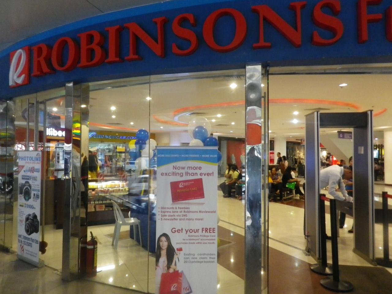 ロビンソン フィリピン セブシティ 探訪と周辺 セブ島 フィリピン の旅行記 ブログ By タビガラスさん フォートラベル
