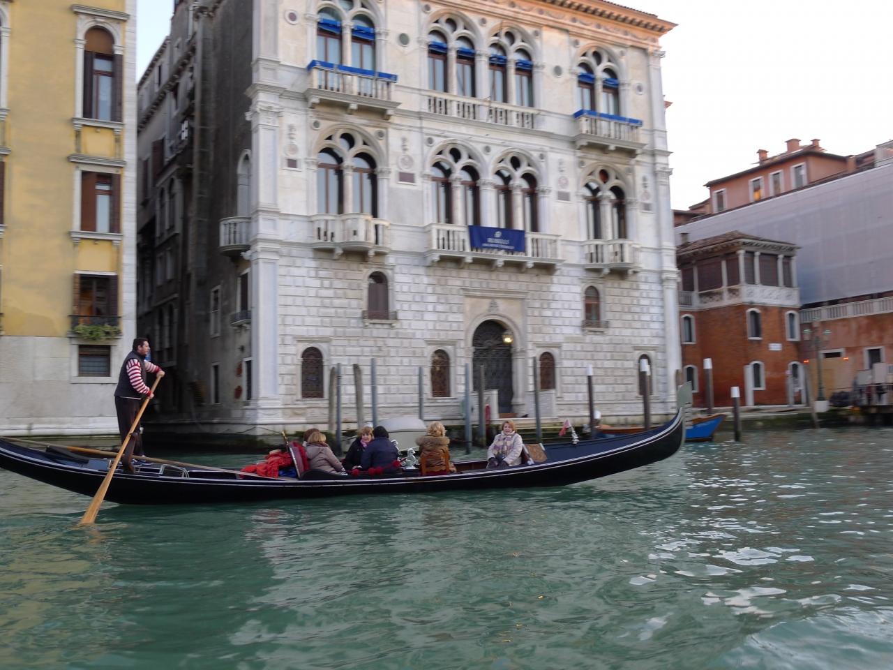 イタリア４日目ヴェネツィア 水上タクシーに乗って本島のホテルへ ベネチア イタリア の旅行記 ブログ By Oasyさん フォートラベル