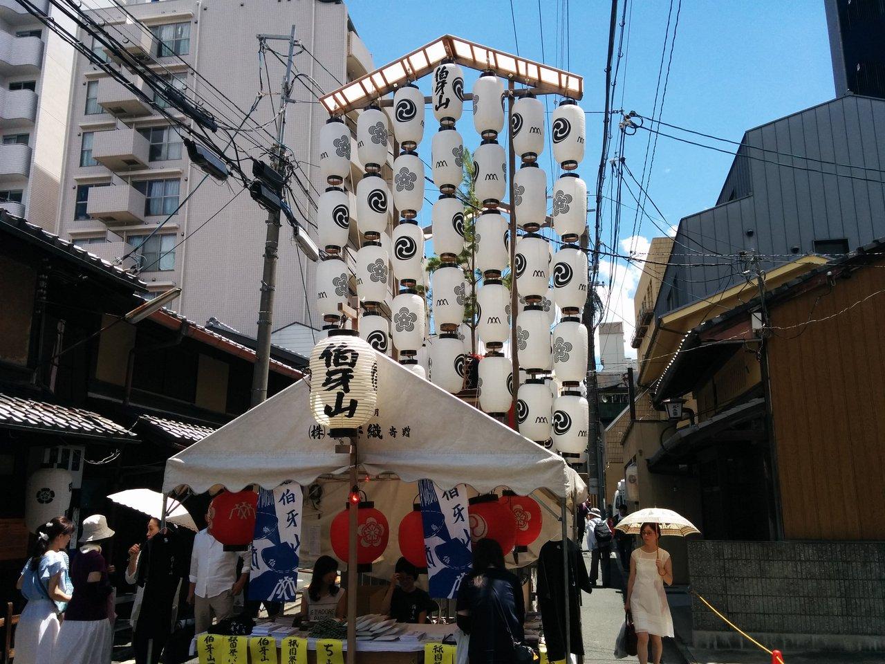 ☆日本三大祭り『祇園祭』宵々山へ：幻想的な提灯と祗園囃子にうっとり 
